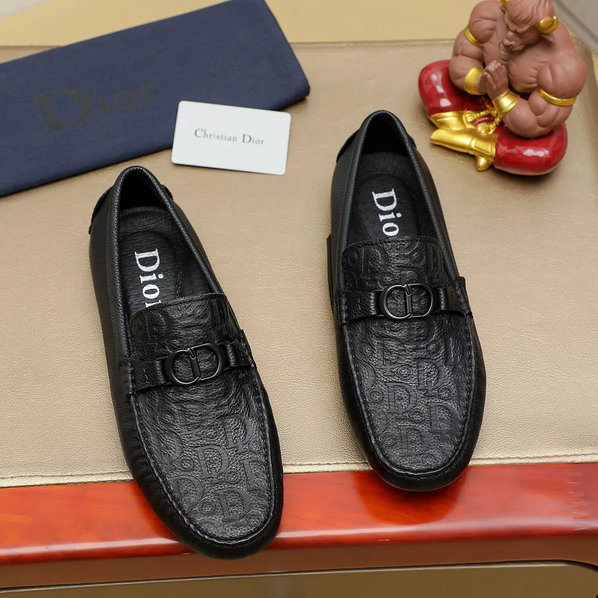 Men's shoes 💰380 🕷️🕷️[Dior] Dior's new casual men's shoes are launched in Hong Kong counters. Official website 1:1 production. Italian original first-layer cowhide + 🐷 leather lining. Designed by European and American masters. Perfect shape to create counter quality, solid color rubber wear-resistant outsole and classic dazzling toe! Super versatile and very comfortable. High-end without losing taste, fashionable and novel! ! Absolute focus! Colors available! Code number 38-44 (45.46 customized)